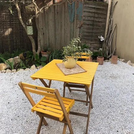 Apartment Parenthese Caumontoise . Caumont-sur-Durance
